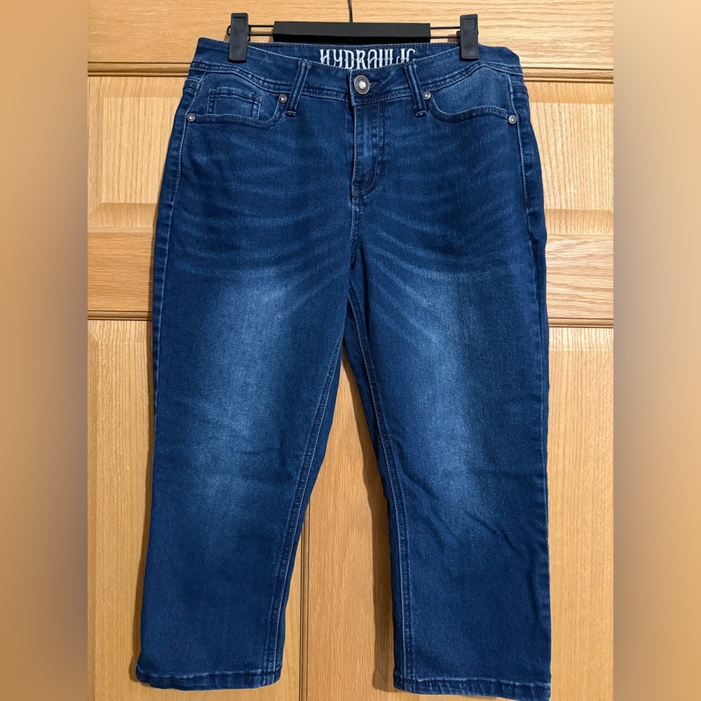 Women’s Hydraulic Dark Wash “Nolita” Mid-Rise Capri Jeans